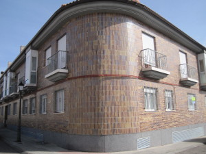 100_8305